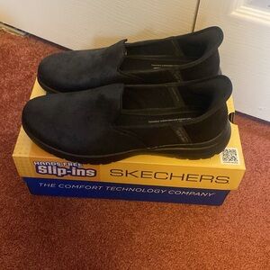Skechers slip-ins brand new size 8 women’s
